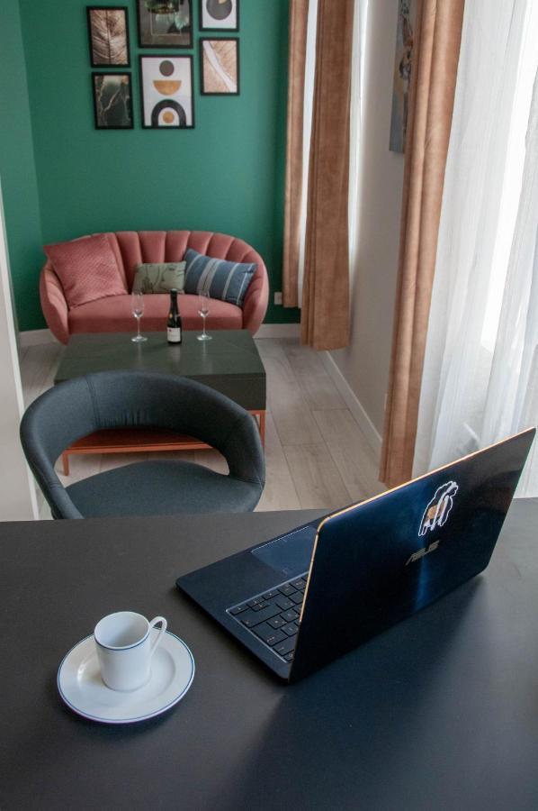 Les Appartements De La Nef D'Or Saint-Quentin  Ruang foto